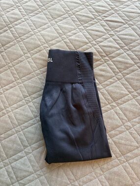 AYBL Black High-Waist Seamless Leggings